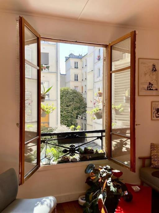 Apartment For 2p In Montmartre District